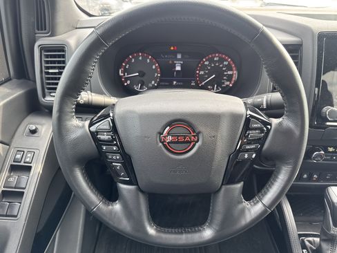 Used 2022 Nissan Frontier PRO-4X w/ Pro-4X Premium Package image 12