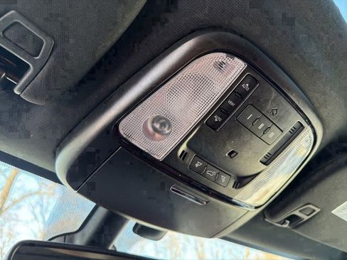 Used 2022 Dodge Durango R/T w/ Blacktop Package image 32