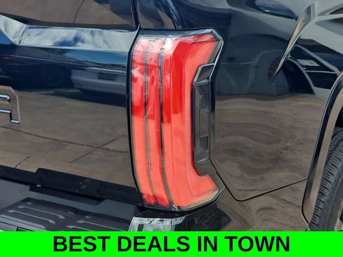 Used 2024 Toyota Tundra Platinum AWD/4WD image 38