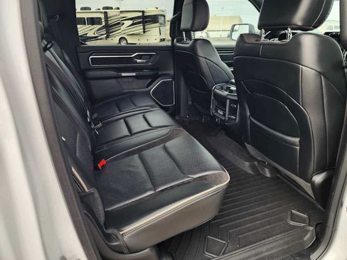 Used 2023 RAM 1500 Laramie AWD/4WD image 14