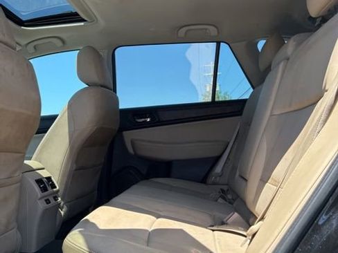 Used 2017 Subaru Outback 2.5i Limited AWD/4WD image 20