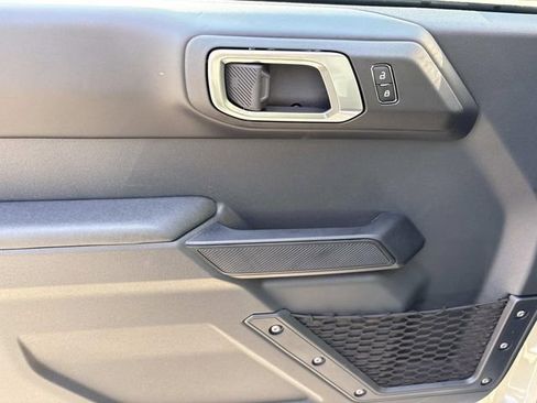 New 2025 Ford Bronco Badlands image 19