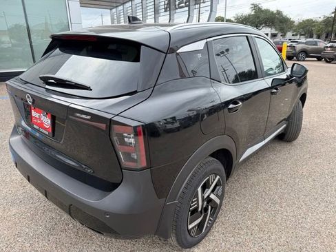 New 2026 Nissan Kicks SV FWD image 7