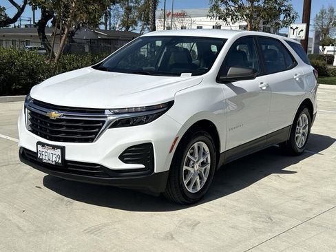 Used 2022 Chevrolet Equinox LS image 7