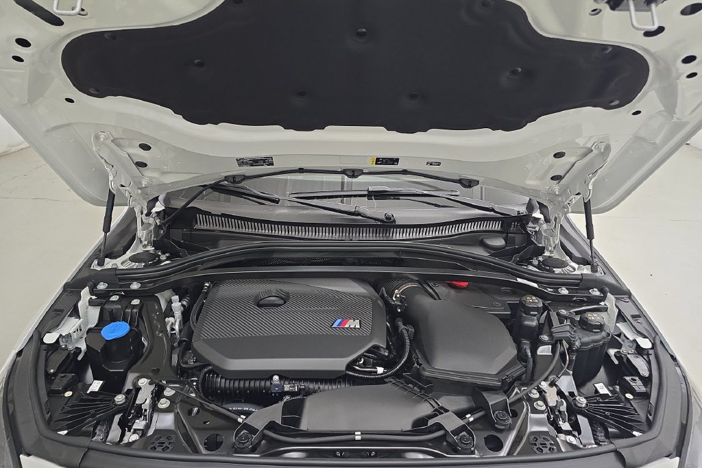 New 2026 BMW M235i xDrive w/ Technology Package AWD/4WD image 32