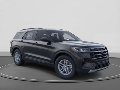 New 2026 Ford Explorer Active w/ Active Comfort Package image 7