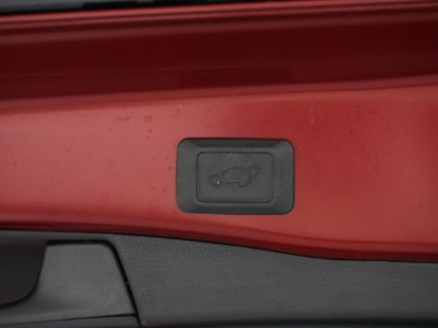 Used 2023 Toyota RAV4 Limited image 36