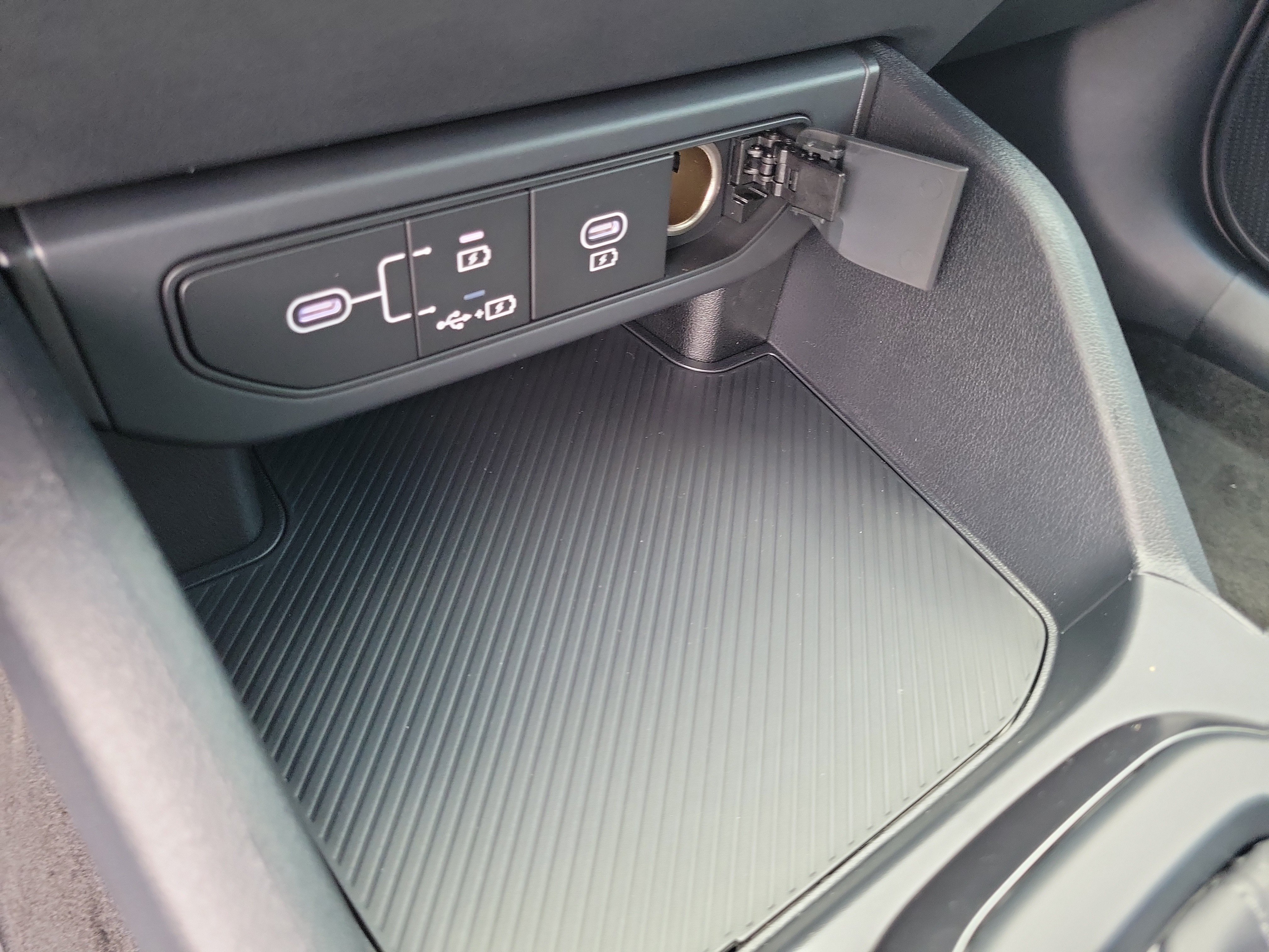 New 2026 Kia K4 FWD image 28