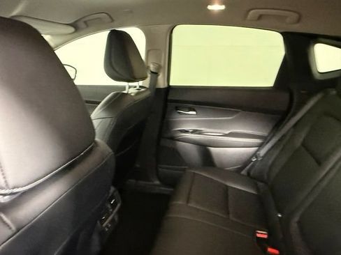 Used 2025 Nissan Murano SV AWD/4WD image 33