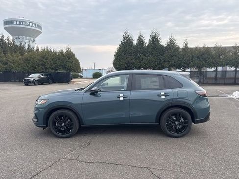 New 2026 Honda HR-V Sport image 4