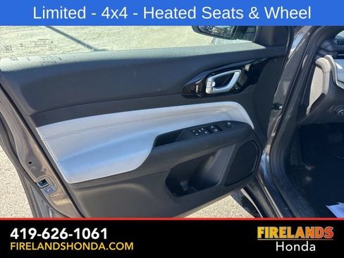 Used 2024 Jeep Compass Limited AWD/4WD image 11