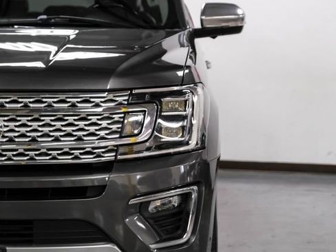 Used 2018 Ford Expedition Max Platinum image 46