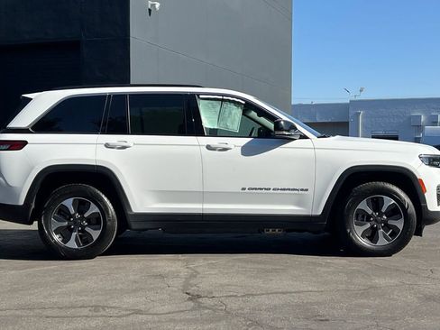 Used 2024 Jeep Grand Cherokee Limited 4xe AWD/4WD image 3