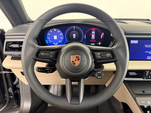 New 2026 Porsche Macan 4 Electric image 27