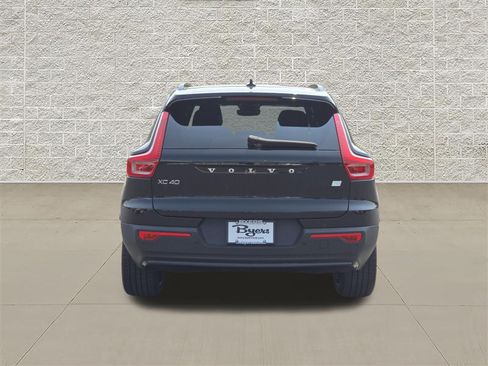 Used 2024 Volvo XC40 Recharge Plus w/ Protection Package Premier AWD/4WD image 6