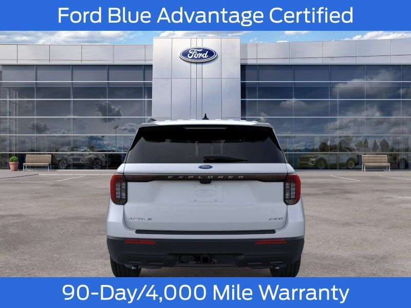 Used 2026 Ford Explorer Active AWD/4WD image 6