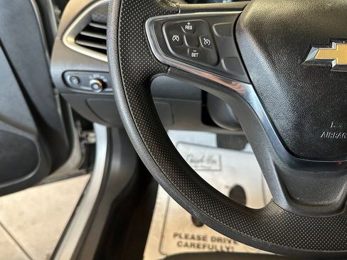 Used 2019 Chevrolet Malibu LS image 11