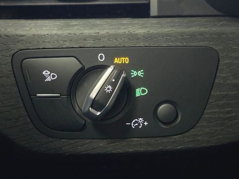 Used 2022 Audi A5 2.0T Premium image 41