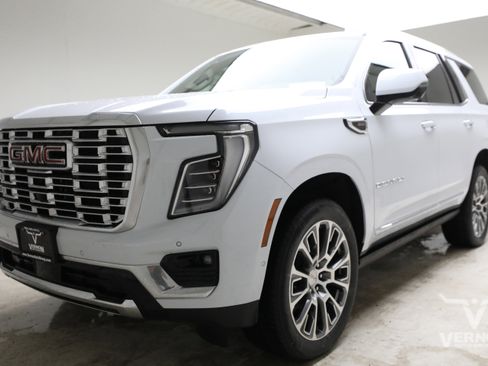 New 2026 GMC Yukon Denali w/ Sun & Power Step Package AWD/4WD image 1