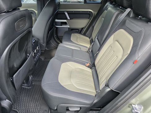 Certified 2022 Land Rover Defender 110 X-Dynamic SE AWD/4WD image 14