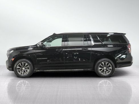 Used 2023 Chevrolet Suburban LT w/ Luxury Package AWD/4WD image 2