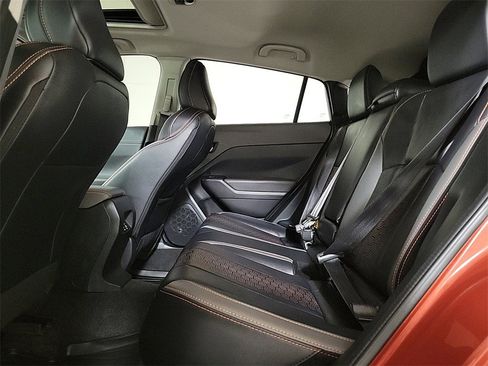 Used 2024 Subaru Crosstrek 2.5i Limited w/ Crosstrek Mirror Package image 15