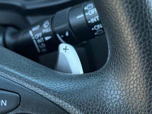 Used 2020 Honda Fit EX image 31