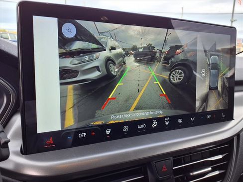 Certified 2023 Ford Escape Active w/ Tech Pack #2 image 9