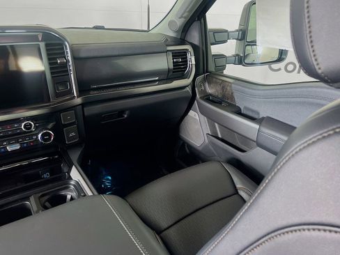 New 2026 Ford F350 Lariat w/ Black Appearance Package image 27