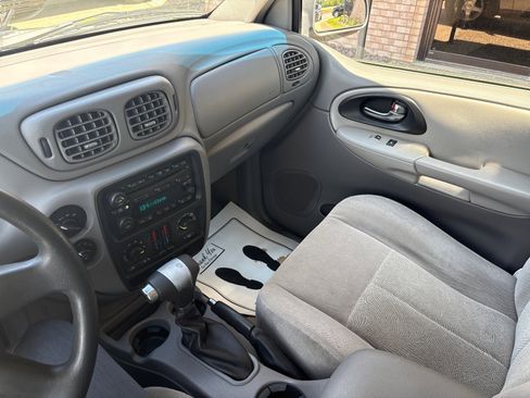Used 2006 Chevrolet TrailBlazer LS AWD/4WD image 18