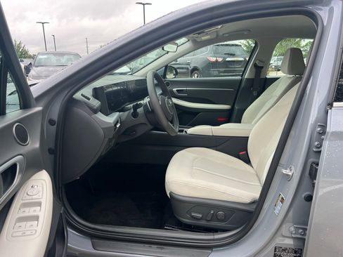 Certified 2025 Hyundai Sonata SEL FWD image 22