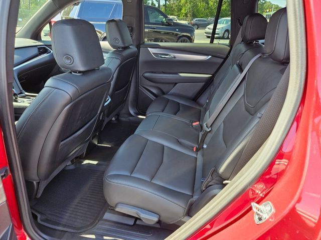 Used 2025 Cadillac XT6 Luxury FWD image 10