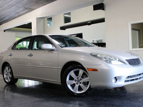 Used 2005 Lexus ES 330 FWD image 38