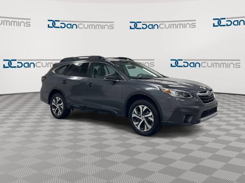 Used 2022 Subaru Outback Limited AWD/4WD image 2