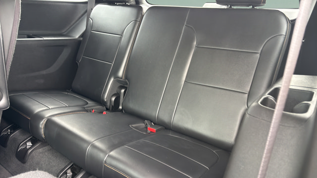 Used 2018 Chevrolet Traverse Premier w/ Driver Confidence II Package FWD image 13