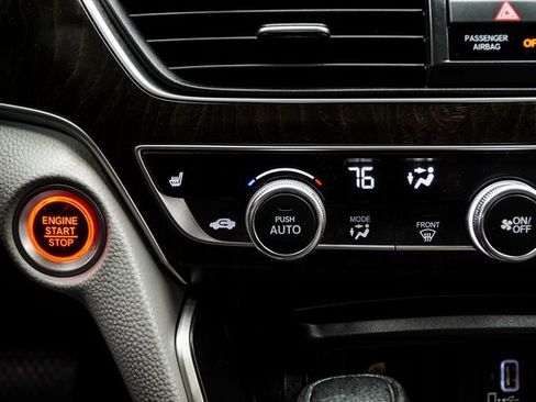 Used 2020 Honda Accord EX image 25