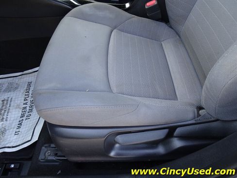 Used 2020 Toyota Corolla SE FWD image 23