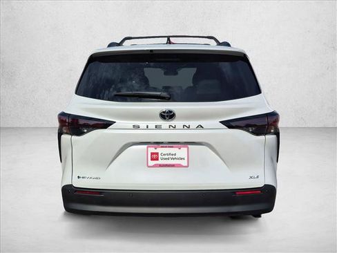 Certified 2026 Toyota Sienna XLE AWD/4WD image 7