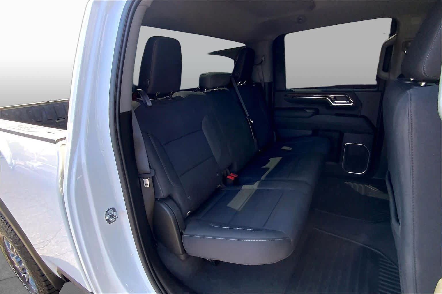 Used 2024 GMC Sierra 2500 SLE w/ SLE Value Package; AWD/4WD image 20