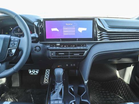 New 2026 Toyota Camry SE image 15