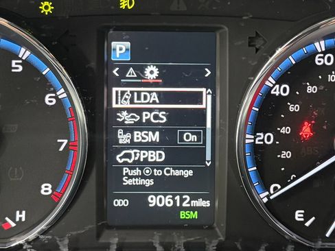 Used 2018 Toyota RAV4 Limited w/ All Weather Liner Package AWD/4WD image 18
