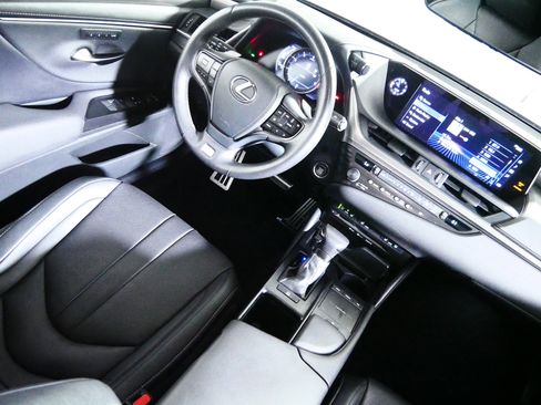 Used 2020 Lexus ES 350 F Sport w/ Accessory Package 2 FWD image 9