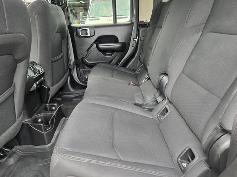 Used 2022 Jeep Gladiator Sport AWD/4WD image 20