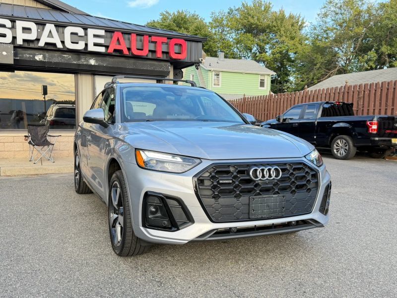 Used 2022 Audi Q5 2.0T Premium Plus w/ Premium Plus Package AWD/4WD image 4