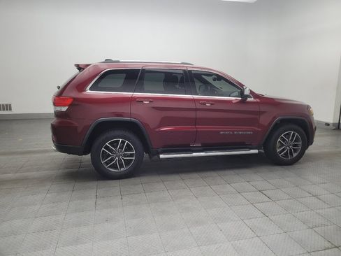 Used 2019 Jeep Grand Cherokee Laredo w/ 18" Wheel & 8.4" Radio Group AWD/4WD image 10