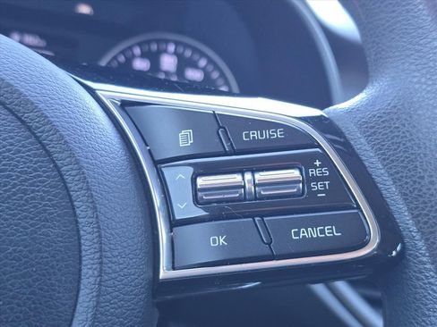 Used 2020 Kia Forte LXS image 18