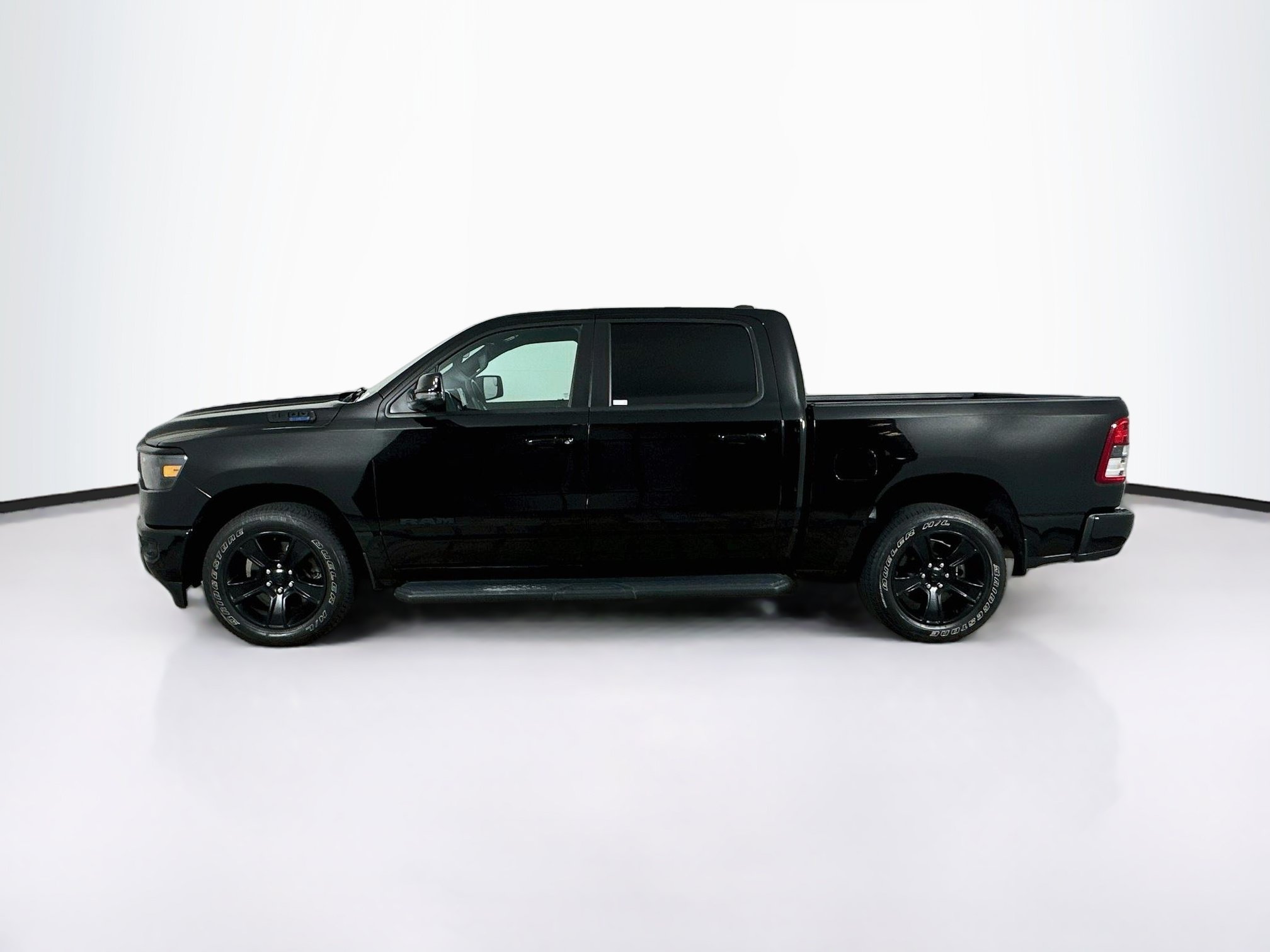 Used 2024 RAM 1500 Big Horn AWD/4WD image 4