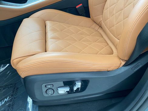 Certified 2024 BMW X5 xDrive40i w/ Executive Package image 13