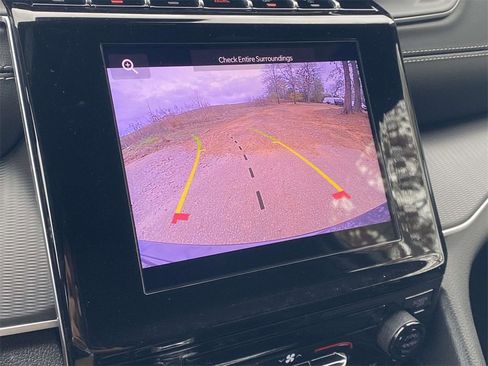 New 2025 Jeep Grand Cherokee Laredo w/ MOPAR Finishing Package image 18