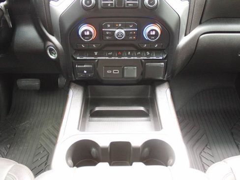 Used 2022 Chevrolet Silverado 2500 LT w/ Convenience Package AWD/4WD image 38